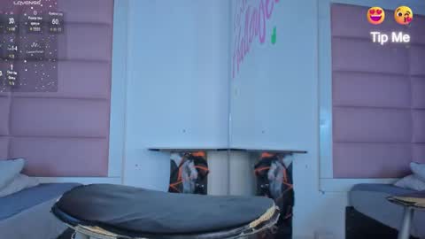 Violetta  online show from November 2025 01:11:01 PM