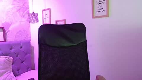 viioleta online show from January 2025 12:31:01 PM