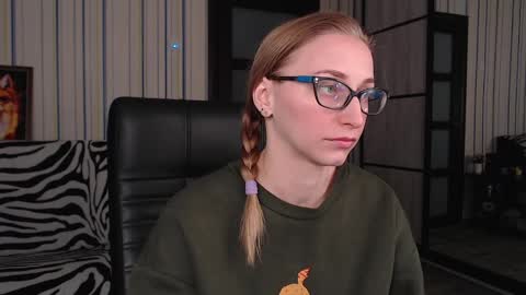 Snapshot of vikaericka chatting on March 2025 09:26:01 PM Vika online show from March 2025 09:26:01 PM