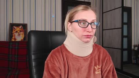 Snapshot of vikaericka chatting on October 2025 11:20:02 AM Vika online show from October 2025 11:20:02 AM