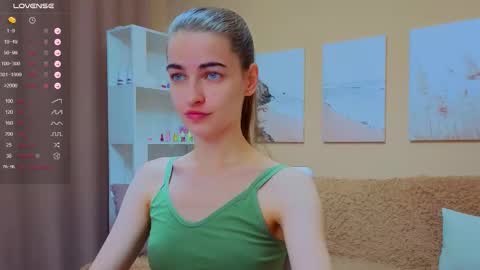 vikiberry online show from October 2025 10:13:02 AM