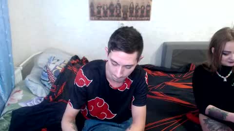 Snapshot of vikimax69 chatting on November 2025 09:19:02 AM max-and-nika online show from November 2025 09:19:02 AM