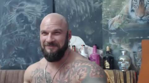 Snapshot of viking_me chatting on October 2025 07:31:02 PM viking online show from October 2025 07:31:02 PM