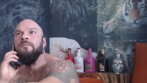 Snapshot of viking_me chatting on October 2025 11:14:02 AM viking online show from October 2025 11:14:02 AM