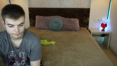 vikki and george online show from October 2025 09:48:01 PM