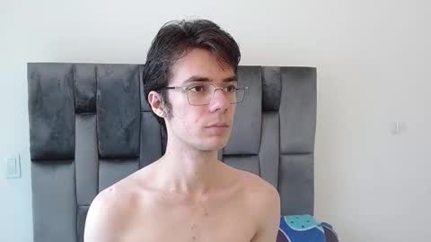 viktornoir online show from October 2025 06:03:02 PM