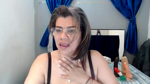 VIKY ADAMS online show from January 2025 01:13:01 PM