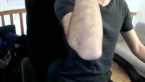 Snapshot of vince_du_80 chatting on January 2025 02:30:02 PM Vince online show from January 2025 02:30:02 PM