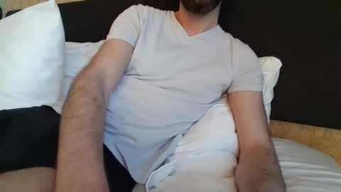 Snapshot of vince_du_80 chatting on March 2025 09:59:01 PM Vince online show from March 2025 09:59:01 PM