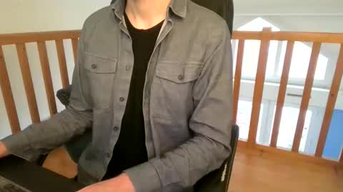 Snapshot of vince_du_80 chatting on October 2025 02:06:02 PM Vince online show from October 2025 02:06:02 PM