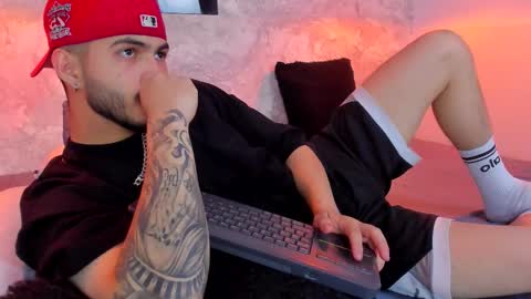 Snapshot of vincentblack_ chatting on September 2025 04:17:02 AM Vincent online show from September 2025 04:17:02 AM