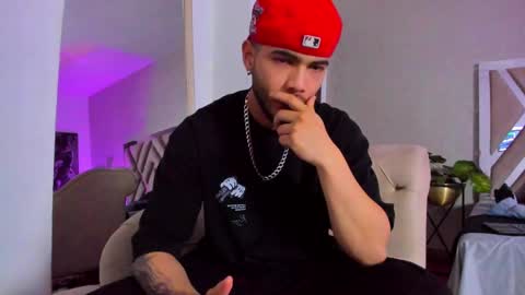 Snapshot of vincentblack_ chatting on October 2025 04:35:02 AM Vincent online show from October 2025 04:35:02 AM