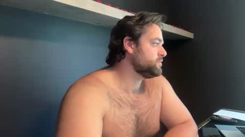 Vinfaro27 online show from October 2025 05:30:02 PM