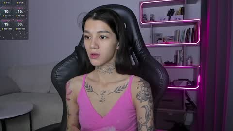 vinkitinkii online show from December 2024 06:00:02 AM