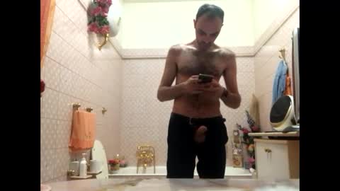 Snapshot of vinmin90 chatting on November 2025 09:25:02 PM Zenith online show from November 2025 09:25:02 PM