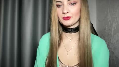 Snapshot of viola_1 chatting on December 2024 07:42:02 PM Funny girl online show from December 2024 07:42:02 PM