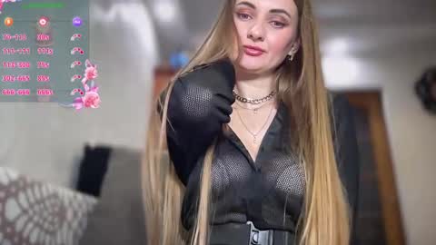 Snapshot of viola_1 chatting on December 2024 07:03:01 AM Funny girl online show from December 2024 07:03:01 AM
