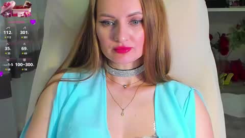 Snapshot of viola_1 chatting on February 2025 04:43:01 AM Funny girl online show from February 2025 04:43:01 AM
