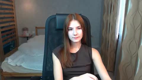 violaberry__ online show from October 2025 02:32:01 AM