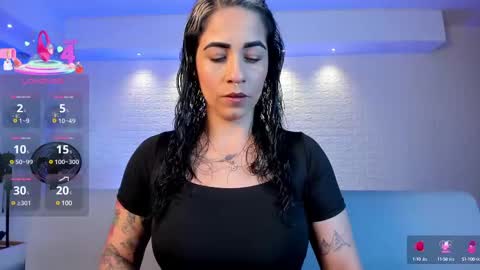 Snapshot of violeet_scott chatting on February 2025 10:49:02 AM Violett Everyday From 0530 to 1430 Col Time online show from February 2025 10:49:02 AM