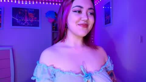 Snapshot of violeet_smile chatting on September 2025 06:50:02 AM violet online show from September 2025 06:50:02 AM