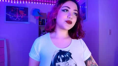 Snapshot of violeet_smile chatting on October 2025 10:36:01 PM violet online show from October 2025 10:36:01 PM