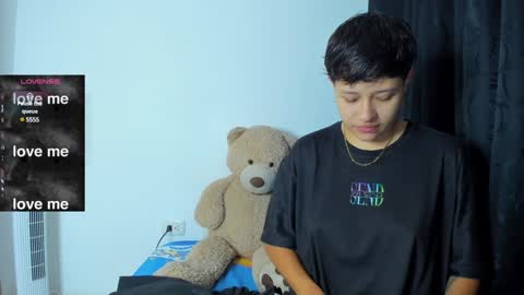 Violet and Casper online show from December 2024 10:28:02 AM