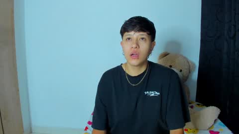 Violet and Casper online show from December 2024 09:27:01 AM