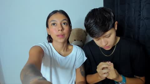 Violet and Casper online show from January 2025 10:02:02 AM