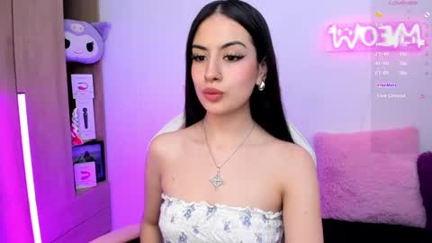 Violeta  online show from January 2025 05:02:01 PM