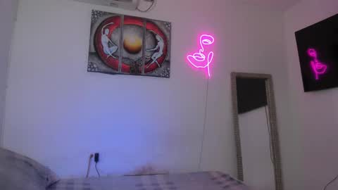 Violet online show from February 2025 02:25:01 AM