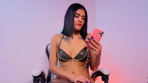 Snapshot of violet_jhonson chatting on October 2025 02:39:02 PM violet_jhonson online show from October 2025 02:39:02 PM