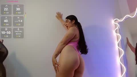 Snapshot of violet_tay1 chatting on September 2025 04:18:01 PM violet_tay1 online show from September 2025 04:18:01 PM