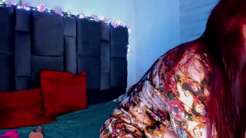 violett taylor online show from December 2024 06:16:02 AM