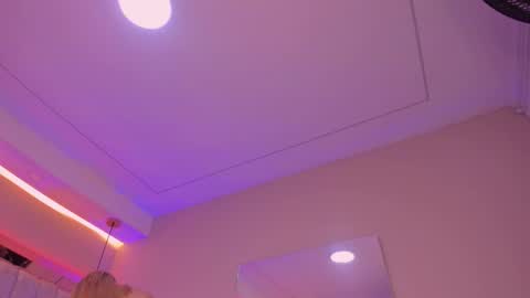 Violeta  online show from October 2025 10:49:01 AM