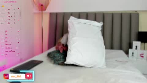   online show from February 2025 08:59:01 PM