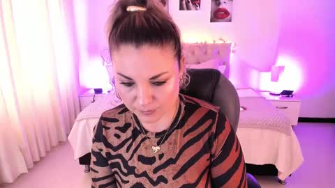 violeta_hotter_ online show from October 2025 11:29:01 AM