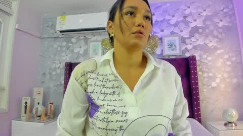 violeta_medina online show from December 2024 03:44:02 AM