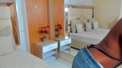 violeta_ruiz_ online show from February 2025 08:35:01 AM