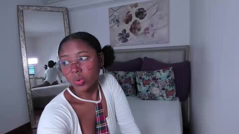 violeta_ruiz_ online show from February 2025 04:57:01 PM
