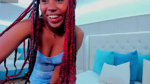 violeta_ruiz_ online show from February 2025 10:25:01 PM