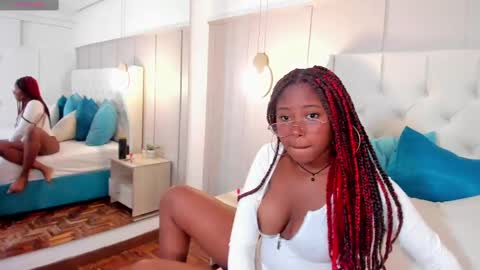 violeta_ruiz_ online show from February 2025 10:31:01 PM