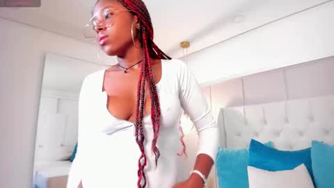 violeta_ruiz_ online show from February 2025 01:38:01 AM