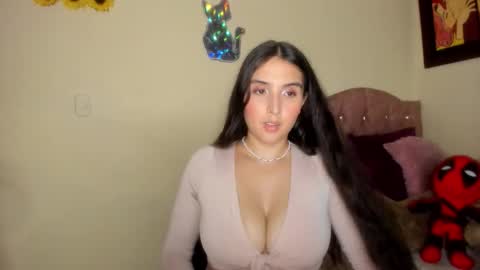 Snapshot of violetalee chatting on October 2025 11:01:02 PM Jimena online show from October 2025 11:01:02 PM