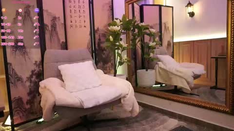 Violet Evanz online show from September 2025 07:04:01 PM