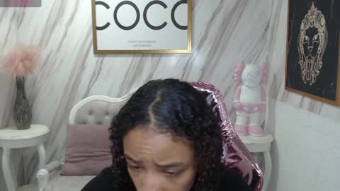 violeth_b online show from December 2024 12:38:01 PM