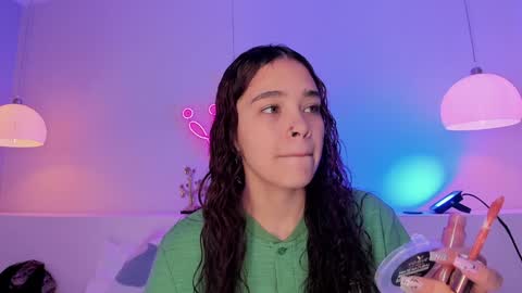 Violeth Hill online show from December 2024 08:14:02 PM