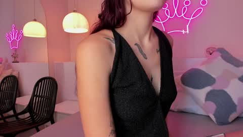 Violeth Hill online show from January 2025 08:31:02 PM