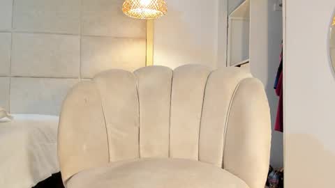 violeth online show from September 2025 07:19:02 PM