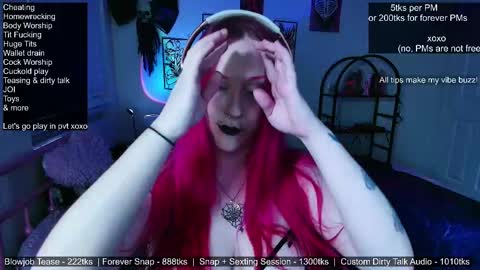 Snapshot of violetoctober chatting on October 2025 12:56:02 AM Violet October online show from October 2025 12:56:02 AM